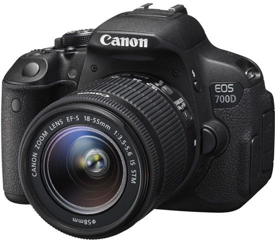   Canon EOS 700D Kit 18-55 IS STM