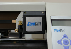 signcut_02_sm.jpg