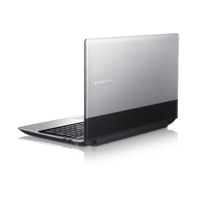 �������  Samsung NP300E5A-S06RU �������
