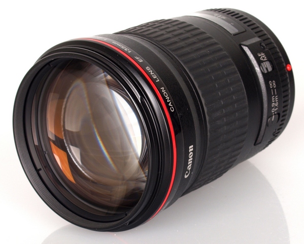  Canon EF 135mm f/2L USM