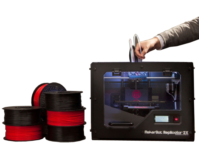 3D  MakerBot Replicator 2X