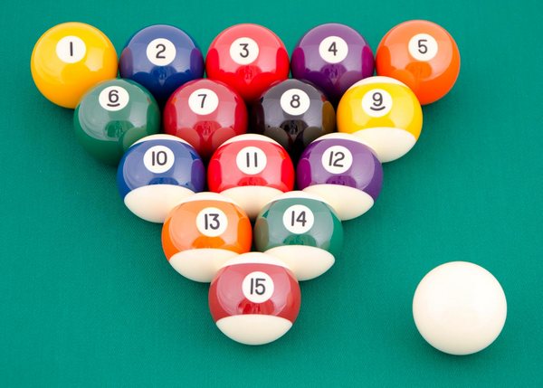   Aramith Premier (57.2)