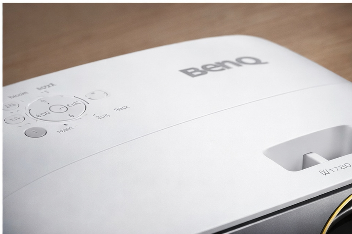��������  BenQ W1720