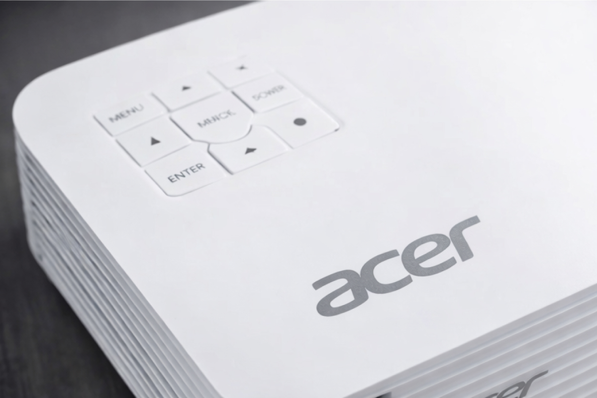 ��������  Acer H6815BD, �����