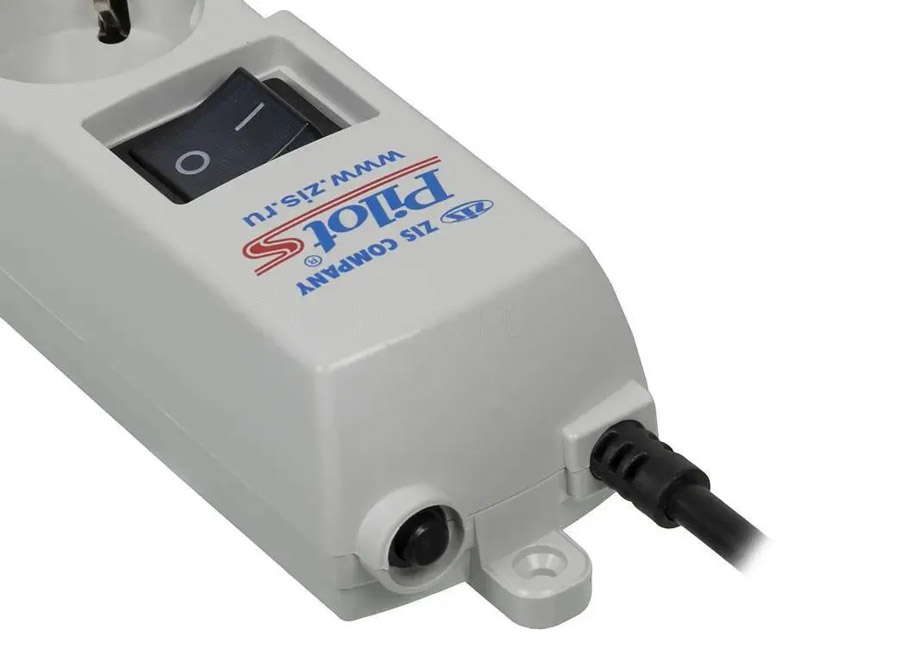 ������� ������  ZIS Company PILOT S, 5 �, 5 ������� � ����������� + 1 ��� ����������, 10�, 2.2���, 3x0.75, ������-�����, ������