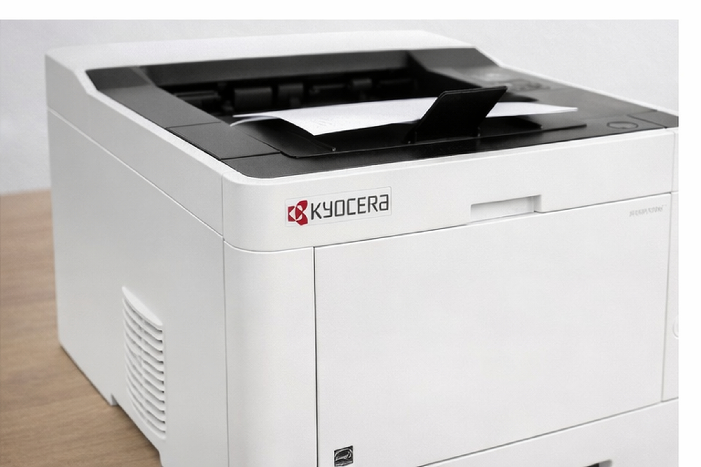 �������  Kyocera P2335d