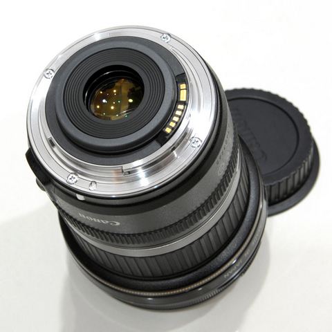  Canon EF-S 10-22mm f/3.5-4.5 USM
