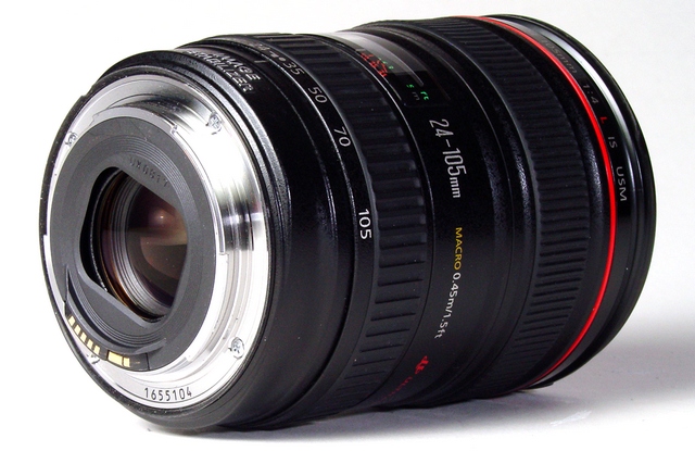  Canon EF 24-105mm f/4L IS USM