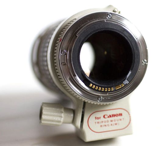  Canon EF 70-200mm f/2.8L USM