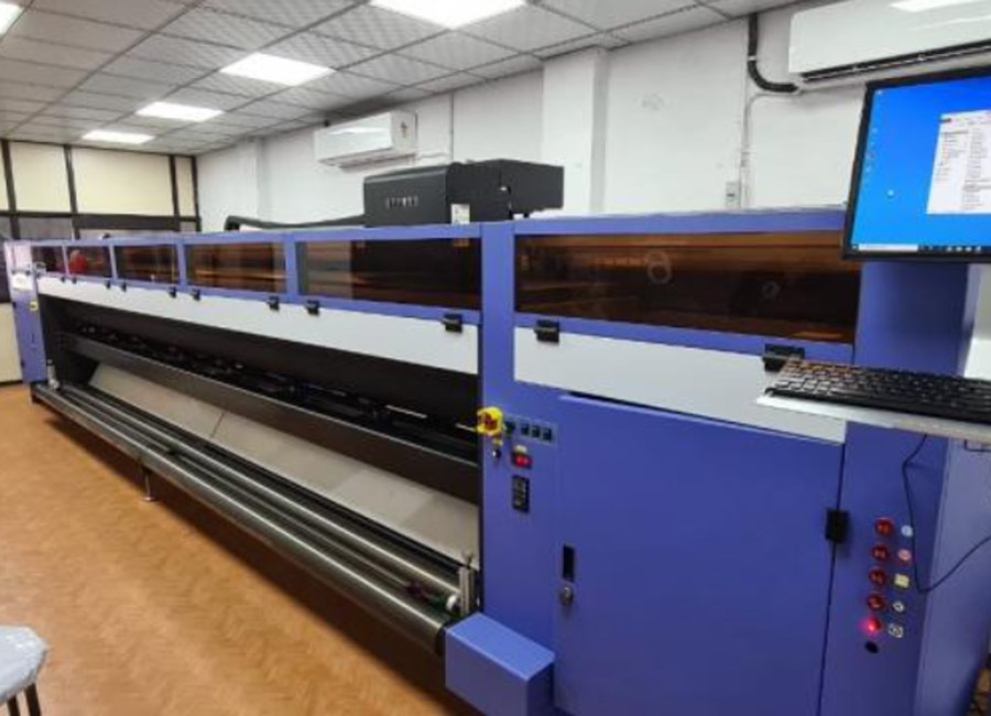 �������� �� ������� KEUNDO M5000 UV, � 12-� ����������� ��������� Ricoh G6, 5000 ��