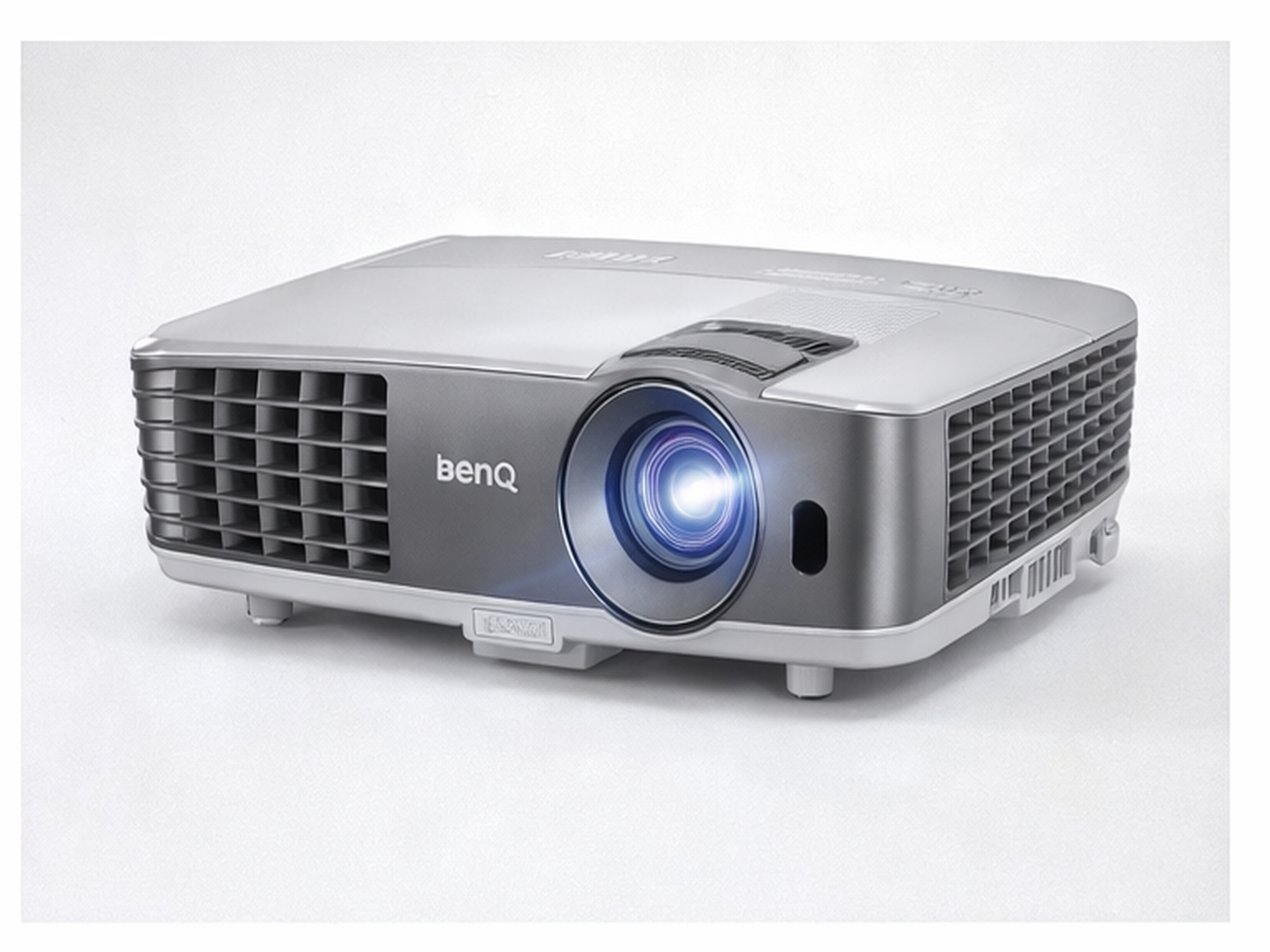 ��������  BenQ W1070+