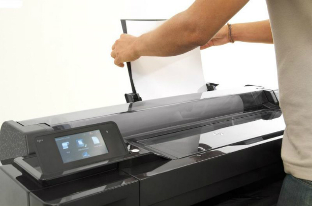 HP DesignJet T520 ePrinter 610 (CQ890E)_interface.jpg